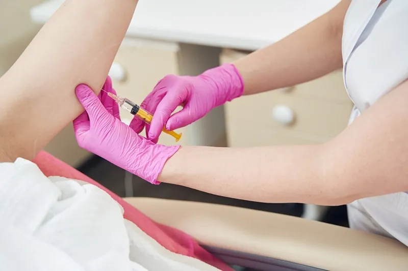 مزوتراپی لاغری یکی از کاربردی ترین روش های کاهش چربی های موضعی بدن است