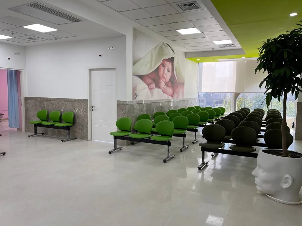 کلینیک آوان یکی از بهترین کلینیک اندولیفت در مشهد است